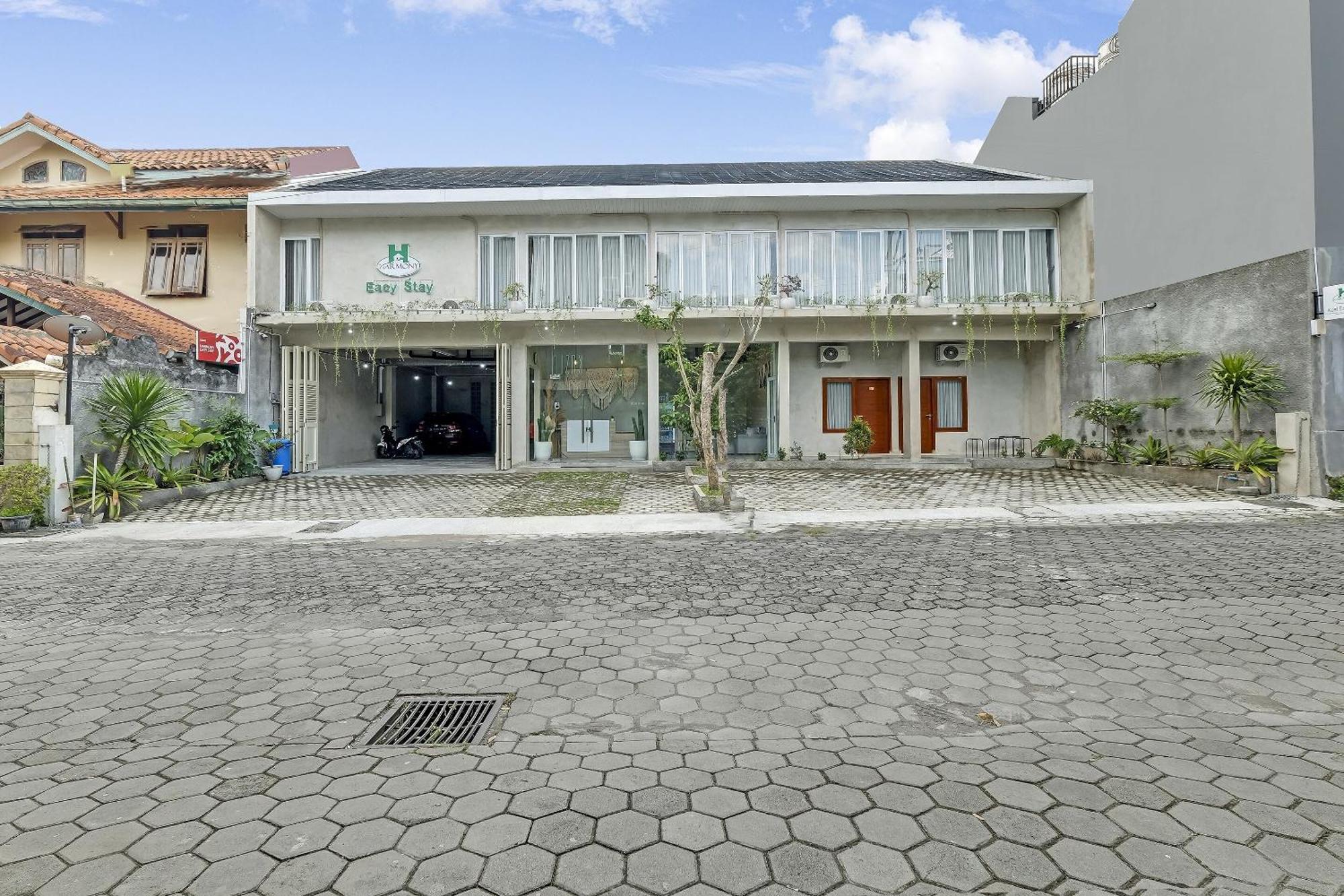 Super Oyo Capital O 90983 Harmony Easy Stay Maguwo Eksteriør bilde